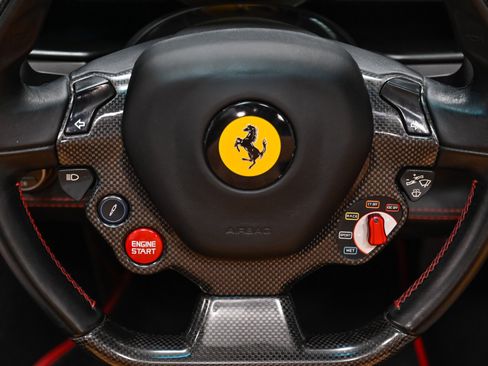 Used 2013 Ferrari 458 Spider RWD image 9