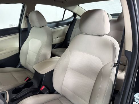 Used 2020 Hyundai Elantra SE w/ Cargo Package (C1) FWD image 12
