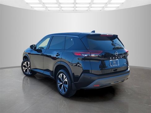 Used 2023 Nissan Rogue SV image 6