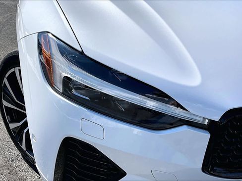 Used 2023 Volvo XC60 B5 Plus w/ Protection Package Premier image 26