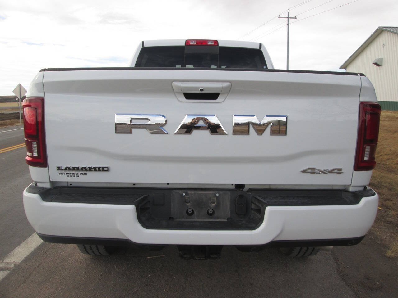 Used 2025 RAM 2500 Laramie AWD/4WD image 7