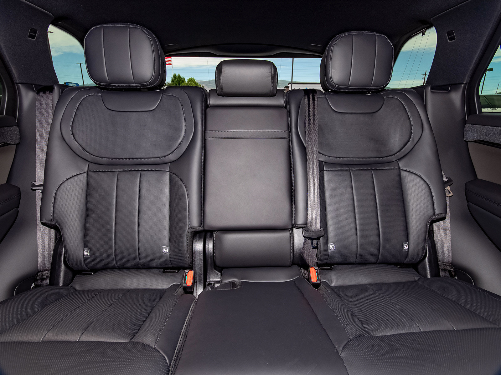 New 2026 Land Rover Range Rover Sport SE AWD/4WD image 44