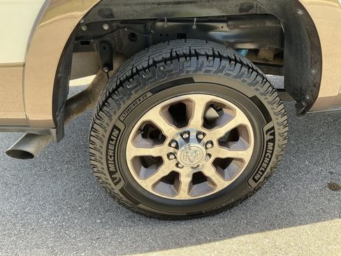 Used 2022 RAM 2500 Limited AWD/4WD image 19