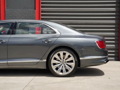 Used 2020 Bentley Flying Spur W12 AWD/4WD image 10