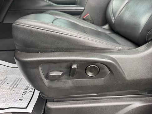 Used 2021 Chevrolet Tahoe LT w/ LT Signature Package RWD image 29