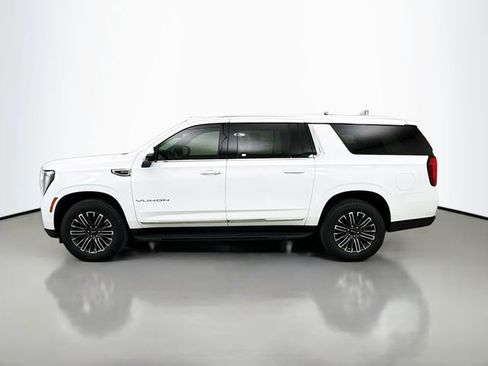 Used 2025 GMC Yukon XL Elevation AWD/4WD image 4