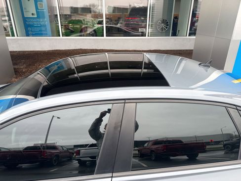 Used 2022 Volkswagen Jetta GLI Autobahn image 11