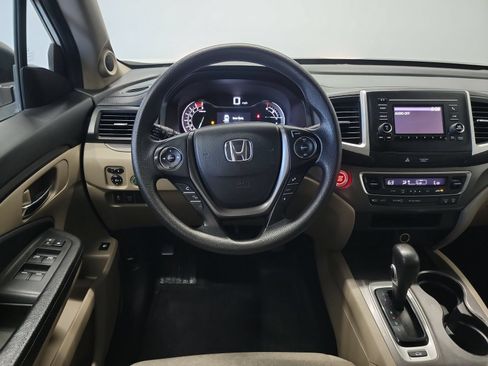 Used 2017 Honda Ridgeline RTS image 16