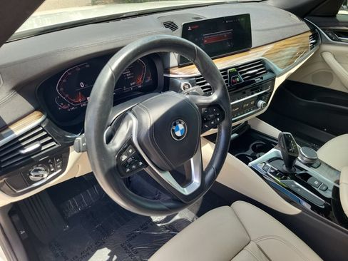 Used 2020 BMW 530i w/ Luxury Package RWD image 16