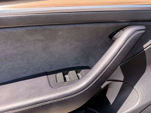 Used 2023 Tesla Model 3 Standard Range RWD image 19