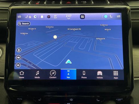 Certified 2022 Jeep Grand Cherokee L Limited AWD/4WD image 18