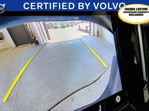Used 2023 Volvo XC40 B5 Ultimate w/ Protection Package Premier image 30