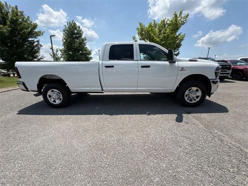 New 2025 RAM 2500 Tradesman w/ Chrome Appearance Group image 10