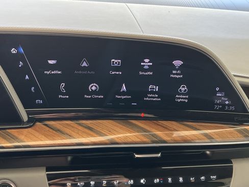 Used 2022 Cadillac Escalade ESV Premium Luxury Platinum w/ LPO, Floor Liner Package AWD/4WD image 24