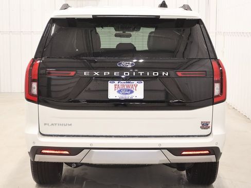 New 2026 Ford Expedition Platinum AWD/4WD image 8