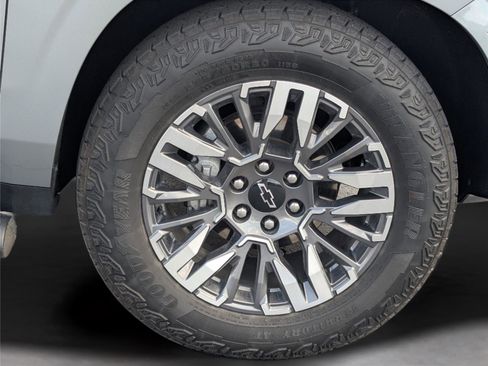 Used 2025 Chevrolet Tahoe Z71 w/ Z71 Off-Road Package image 44