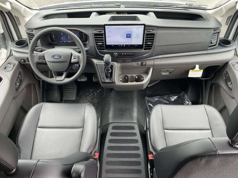 New 2026 Ford Transit 250 148 Medium Roof RWD image 12
