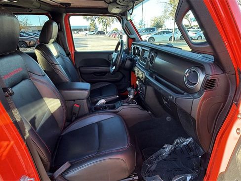 Used 2019 Jeep Wrangler Unlimited Rubicon w/ Cold Weather Group image 46