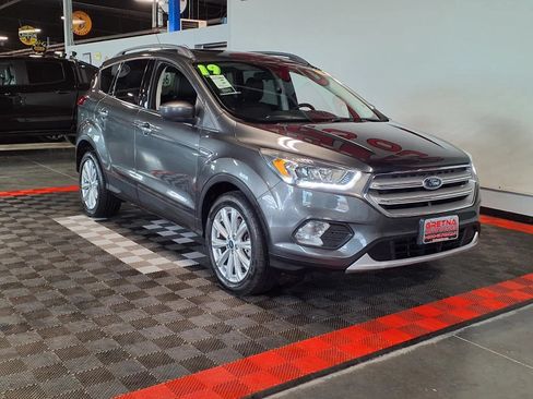 Used 2019 Ford Escape SEL AWD/4WD image 2