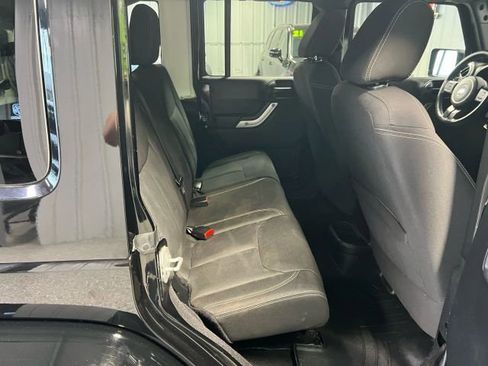 Used 2014 Jeep Wrangler Unlimited Sahara w/ Max Tow Package image 12