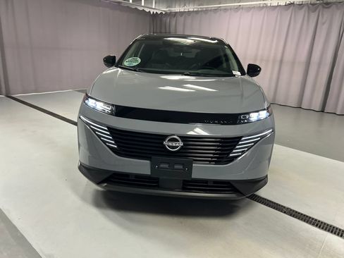Used 2025 Nissan Murano SL w/ Cargo Package AWD/4WD image 2