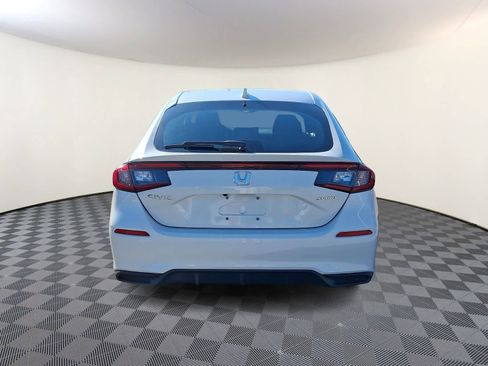 Used 2023 Honda Civic Sport image 6