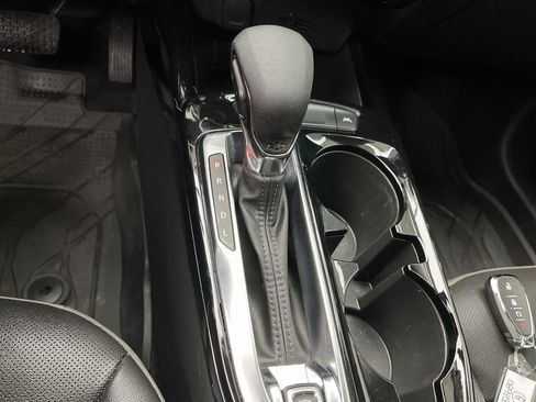 Certified 2024 Chevrolet Trax ACTIV FWD image 23