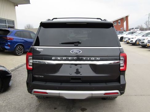 Used 2024 Ford Expedition Limited image 4