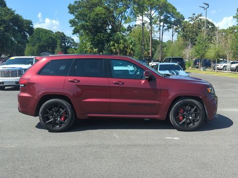 Used 2019 Jeep Grand Cherokee SRT AWD/4WD image 7