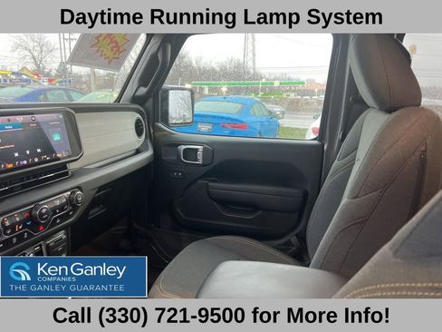 Used 2025 Jeep Gladiator Sport image 41