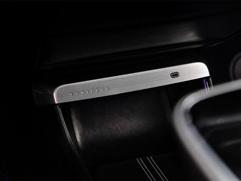 Used 2024 Cadillac Lyriq Luxury image 24