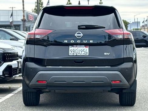 Used 2022 Nissan Rogue SV FWD image 7
