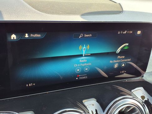 Used 2022 Mercedes-Benz GLB 250 4MATIC w/ Premium Package Lite image 24