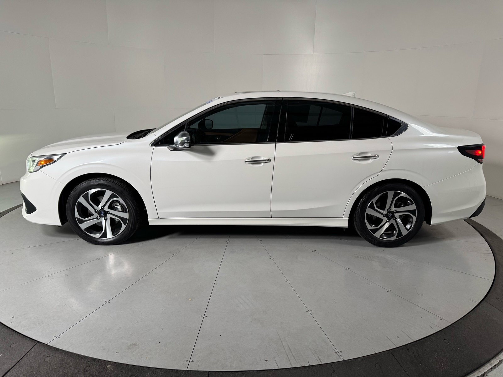 Certified 2022 Subaru Legacy Touring XT AWD/4WD image 2