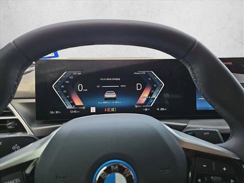 Used 2025 BMW i4 eDrive40 w/ Premium Package image 11