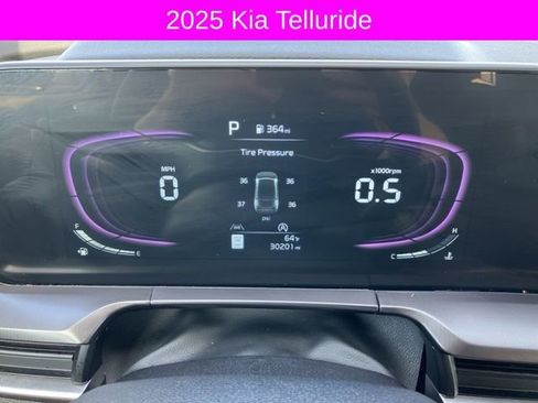Used 2025 Kia Telluride S image 34