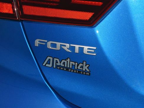 Used 2023 Kia Forte GT w/ GT2 Package FWD image 28