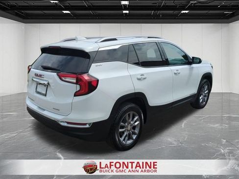 Certified 2024 GMC Terrain SLT AWD/4WD image 8