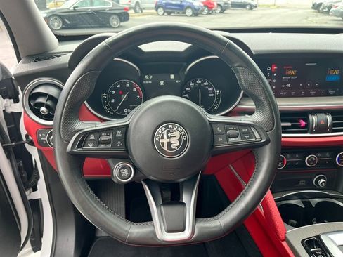 Used 2021 Alfa Romeo Stelvio Ti w/ Active Assist 2 Package TI AWD/4WD image 30