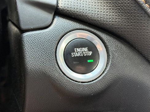 Used 2019 Chevrolet Equinox Premier AWD/4WD image 24