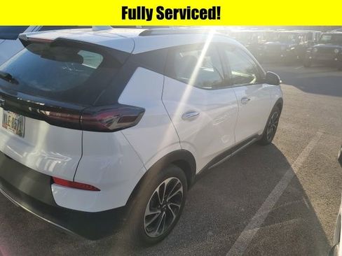 Used 2023 Chevrolet Bolt EUV Premier w/ Sun & Sound Package image 7