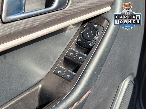 Used 2025 Ford Explorer ST-Line AWD/4WD image 16