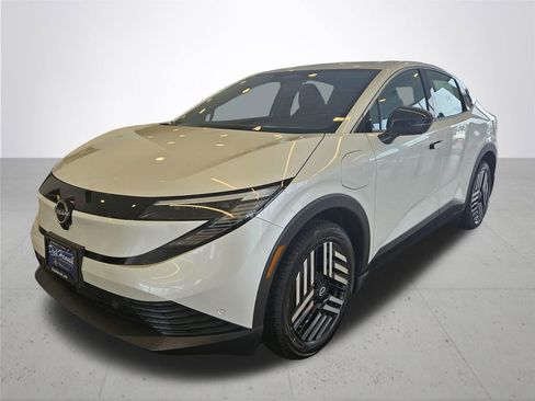 New 2026 Nissan Leaf SV+ w/ Illuminated Package FWD image 2