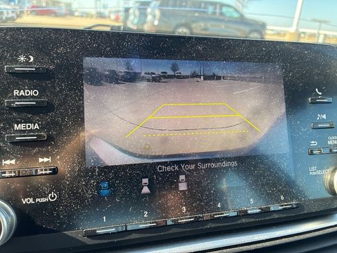 Used 2019 Honda Accord LX image 10