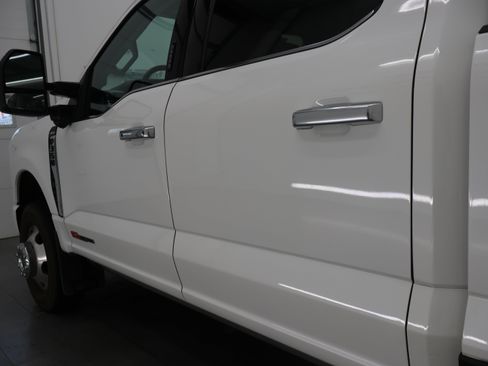 Used 2024 Ford F350 Limited w/ FX4 Off-Road Package AWD/4WD image 39