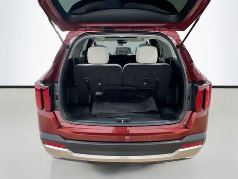 Certified 2024 Kia Sorento S w/ Panoramic Sunroof Package image 27
