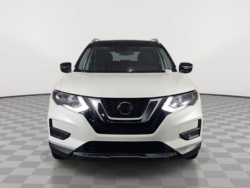 Used 2020 Nissan Rogue SV FWD image 3