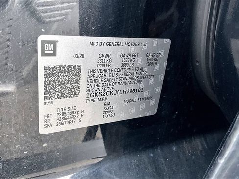 Used 2020 GMC Yukon Denali w/ Denali Premium Package AWD/4WD image 3