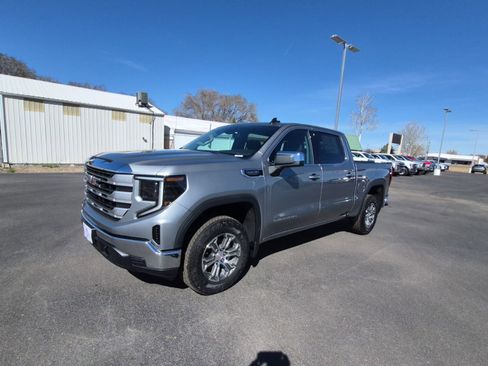 New 2026 GMC Sierra 1500 SLE w/ X31 Off-Road Package image 7