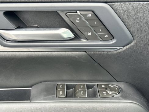 New 2026 GMC Terrain Denali w/ LPO, Black Badging Package AWD/4WD image 18